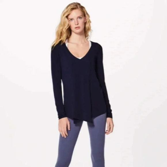 Lululemon 2 Knot A Problem Long Sleeve Shirt in Purple Aeon - Picture 2 of 11